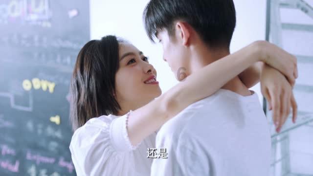 救援聪明的小女生
